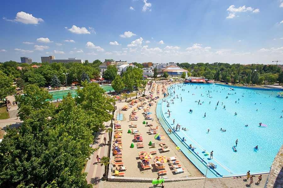 Lux Apartman Villa Hajduszoboszlo Ngoại thất bức ảnh